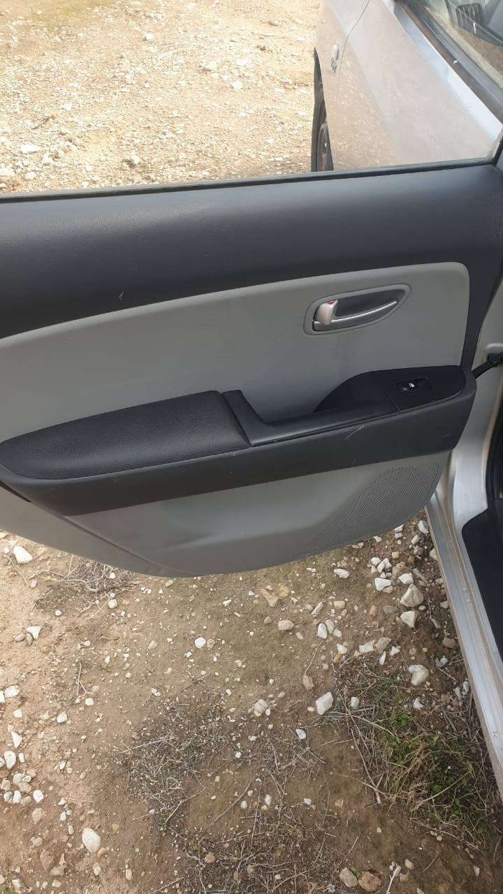 سلام عليكم 
النترا مقدس سلفري 
مكينه 1600دكشن عالي 
تبريد بيانو 
سياره جديده كلش مصارلها هواي ب عراق 
متوئمه ارقام اربيل دولي 
مكينه كير ب جيس 
تبريد ثلج 🥶
وماعليها عين ب شارع 
سعر 48 وبيها مجال حك جيه 
عنوان بصره 
رقم اتصال ***********
واتساب ‏‪0778 035 1239‬‏
