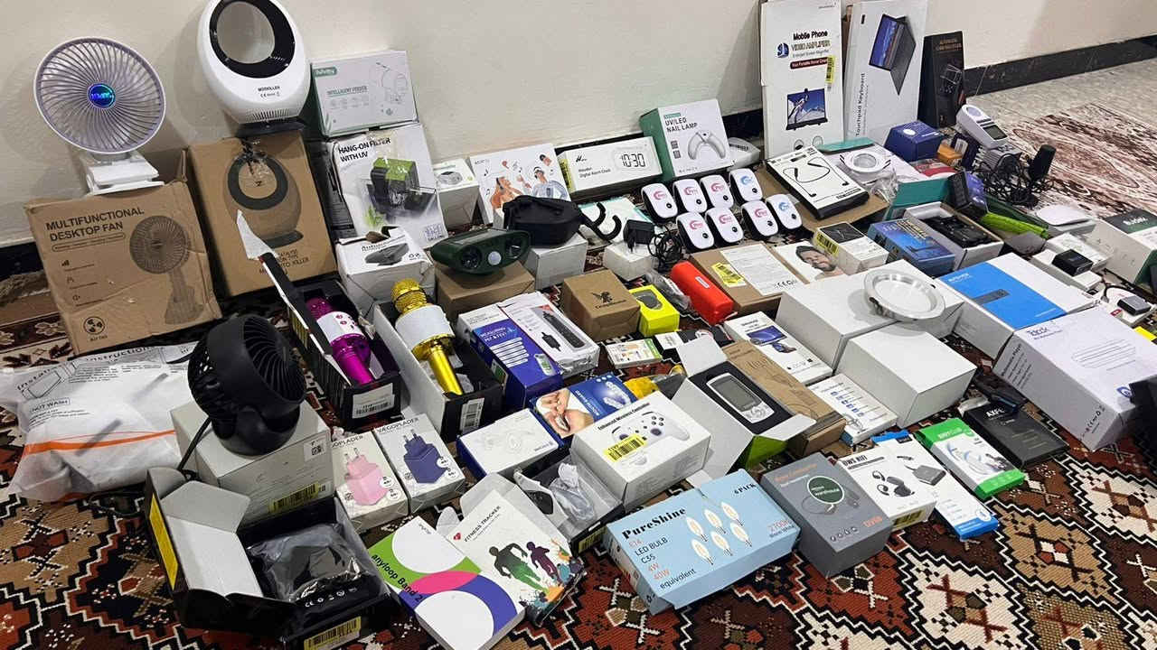 شلعة امزون بريطاني اللكتروني 
96 قطعه محسوبات 90 كله شغال
تواصل واتساب 
*********** 📞💻📲💸
