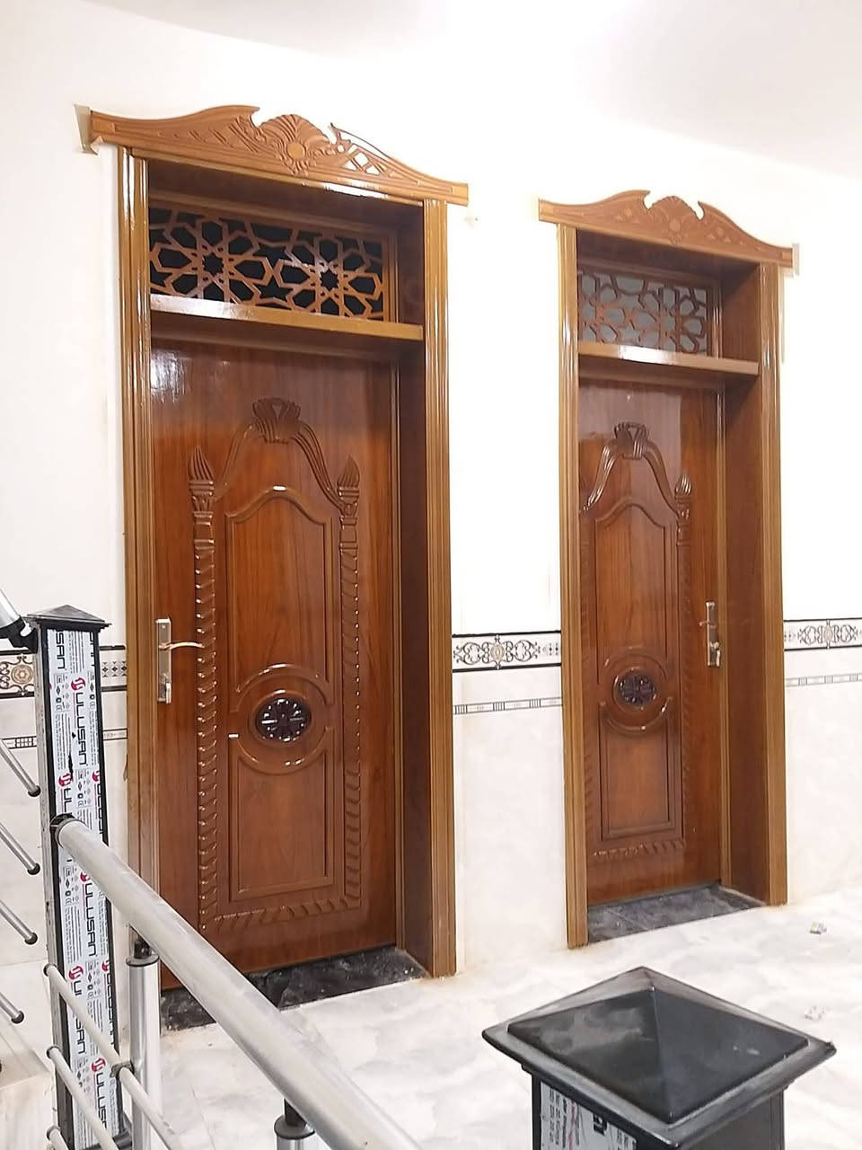 نجارة وصباغة المصطفى صبغ وتجديد غرف النوم والأبواب صبغ الوان ***********
