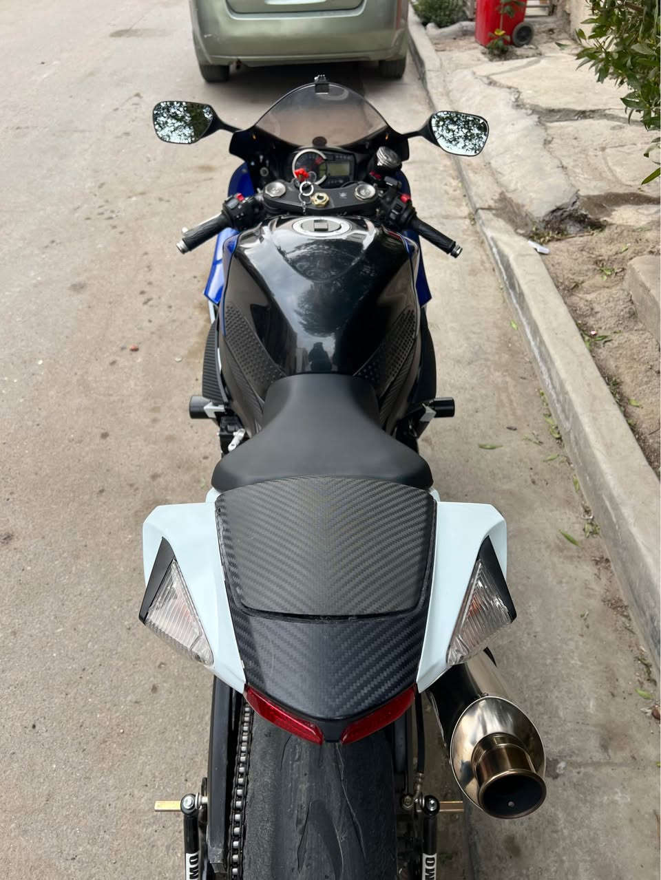 السلام عليكم دراجه جكسر 2015 مكينه 750 الدراجه كفاله كير مكينه استوك مابيها برمجه الاضافات الي عليها هدرز اصلي و سلايدرات اصليه اوراق مابيها سعرها ب55 و بيها مجال حك الجيه مكان بغداد المنصور *********** بغداد, العراق
