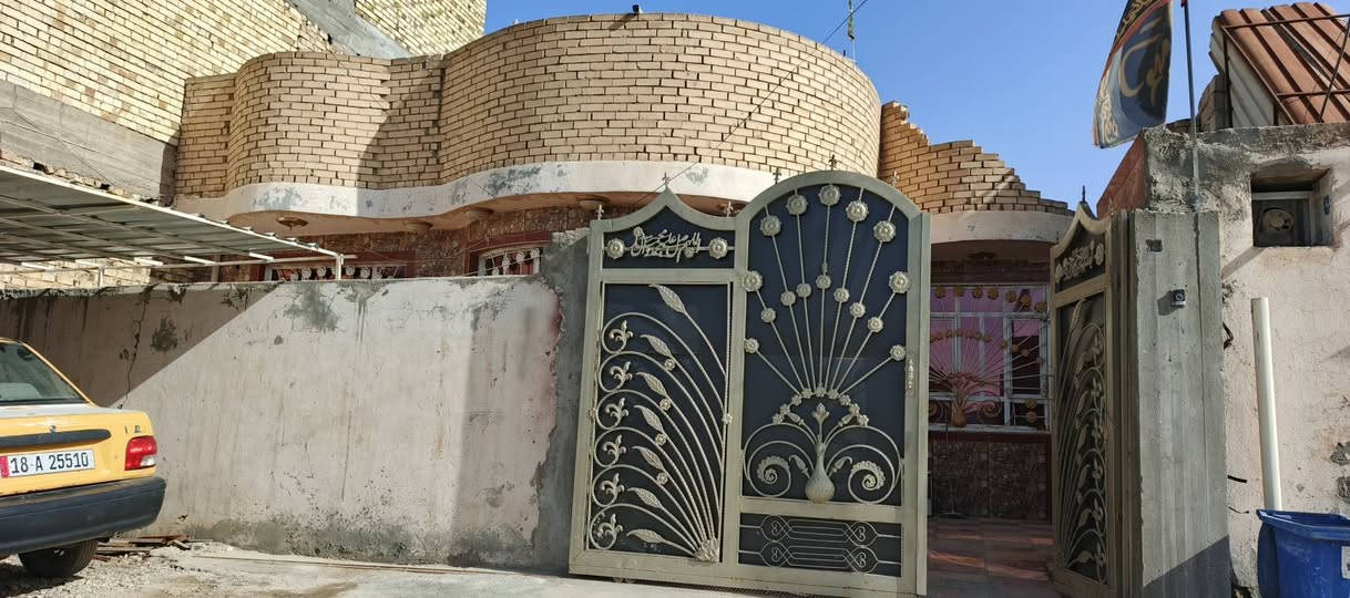 يا الله عرض مميز
سلام عليكم بسعر مغري 
بيت للبيع 220متر طابو صرف 
الوجها 11 والنزال 20 
خدمات كامله 
غرفتين نوم وستقبال وحمامات داخليه وخارجية وكراج مال سياره 
مقابيل ساحه 
العنوان حله ابو غرق بحي السلام 

السعر والتفاصيل أكثر خاص او الاتصال على الارقام او المراجعه مكتب الرحمن حله شارع 100 
#ملاحظة# لمن يرغب في
 عرض عقار او ارضه طابو صرف او طابو زراعي عليه مراسلتنا او الإتصال
***********
***********
