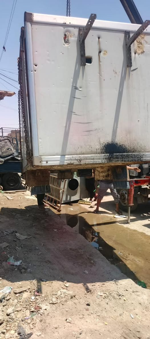 سلام عليكم براد مال نثية للبيع السعر 5ورقات وبي مجال نضيف المكان بغداد ***********
