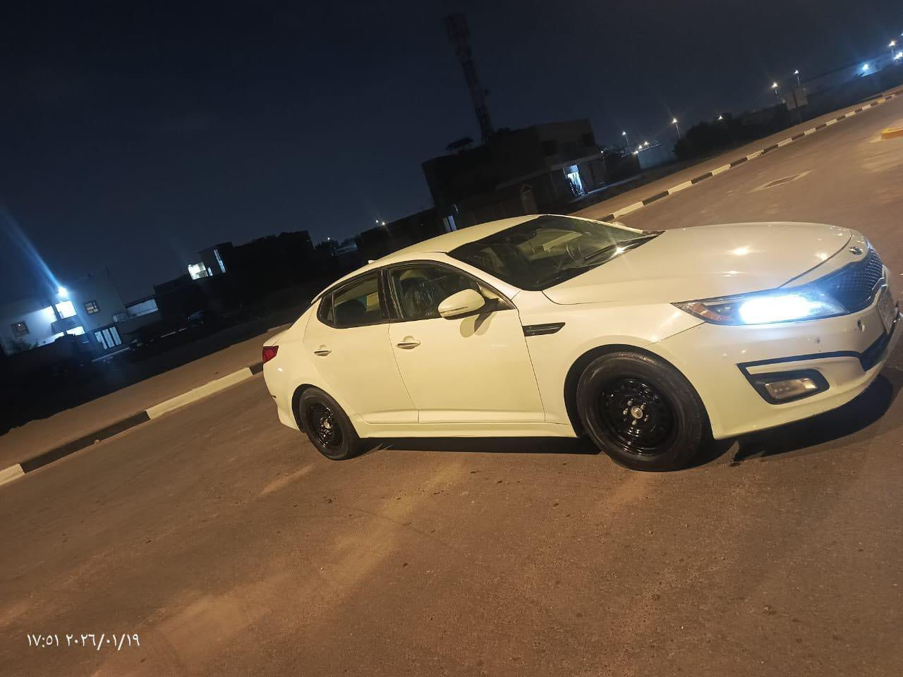 كيا اوبتمة للبيع بسعر مناسب ٢٠١٤  هاتف ***********
