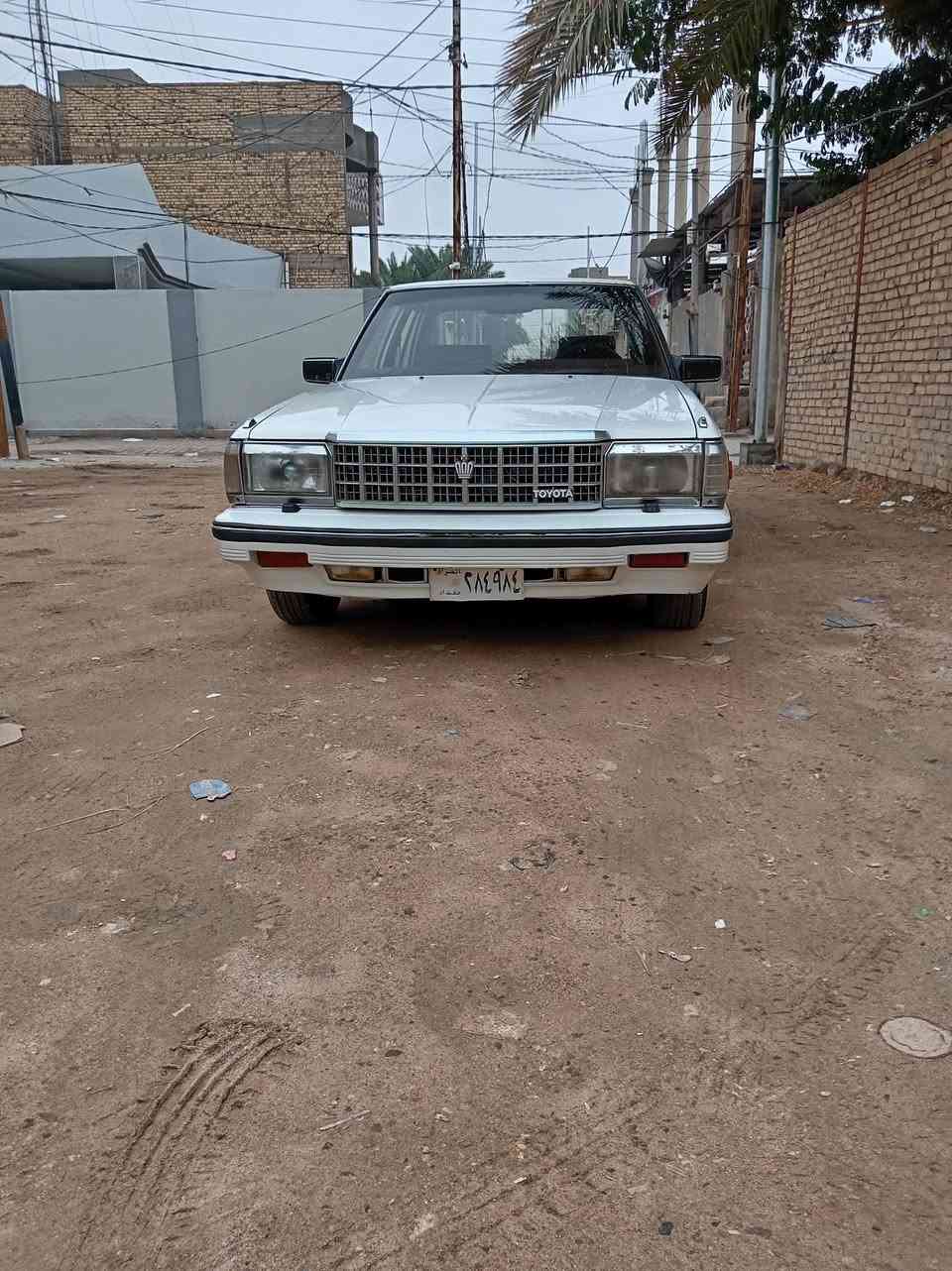 سلام عليكم 
سوبر موديل ٨٥ للبيع محرك بلادي جديد گير اوتوماتيك تخم تاير جديد  باتري جديد السياره عل وظع الشركه اللبلادي سنتر لوك اربع بيبان السعر ٦٥ وبيه مجال حك الظيافه السياره بيهه طخه بصيطه والباقي كفاله عامه
اتصل وبيك خير وتدلل ***********
