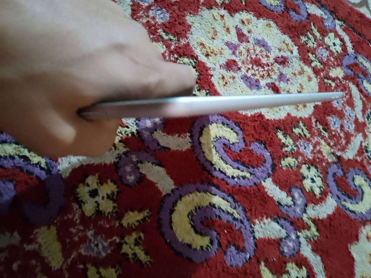 ايباد للبيع مستخدم شي قليل بعده جديد ذاكره 64 بطاريه92 سعره 250 وبي مجال شي قليل بس الشراي ايراسل رجان  ***********
