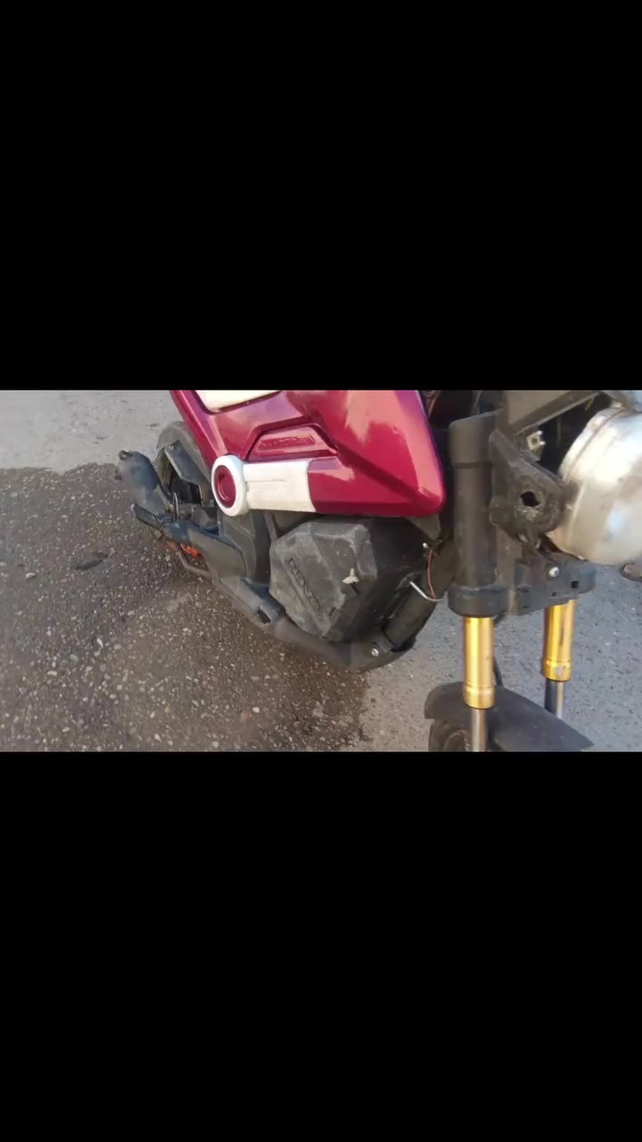 دراجه هونداي سرعته 120 كابريتر دراجه كلشي منقصه دراجه عارضه للبيع ب500 بيها كم قطعه تزويد 
دبلات الاماميه رياضي 
صلانصه اف ام
مري ستيل 
ستان بلونه 
دراجه حلوه وقتصاديه بيها جنطه جوه تانكي جبيره وبريك كدام عنبار والخلفي دسك دراجه سلف وهندر بس دير اله من شخاطه 
رقم تليفون ***********
