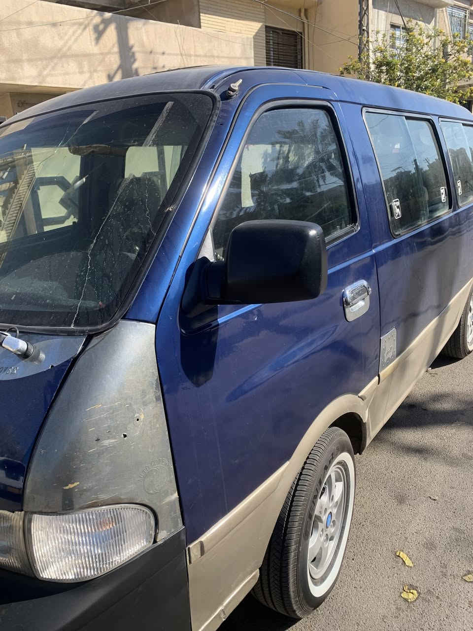 برجيوا ٩٦ انكليزي سنوية نهاية ٢٧ تسقط سيارة مكفولة من كلها مكينة كير اكسل مصبوغة فرن كبل للشارع فلس متخلي عليها تخم تاير  بيع او مراوس  ت***********@
