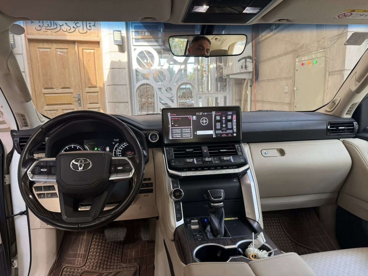 لاندكروز 2022 VX تنفس طبيعي مكفولة كفالة عامه ساز ماشيه 59 رقم بغداد باسمي السعر 680 للاستفسار الاتصال على ***********
