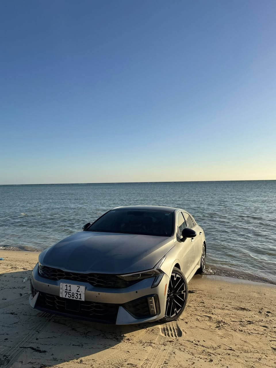 K5

موديل :2025

حجم المحرك :2500 تيربو 🚀

مرقم: بغداد 

ماشية:23 مايل 

المواصفات 

بصمة أبواب وتشغيل 

بانوراما

شفتات ستيرن 

كشنات جلد مطرز باخضر وعلامة جي تي 

كشنات تدفئه

تبريد قطعتين 

كرسي السايق كهربائي 

كامره دواره

حساسات امامي +خلفي توقف ذاتي 

رادار امامي + جانبي +خلفي 

اوتو هولد 

ثلاث وضعيات قياده 

سايد بريك بصمه 

شاشة دجتل 

ويل كب 19 

فجوج بريك رياضي لون اخضر وعليه علامه جي تي 

وبعد هيه مواصفات الكي فايف معروفه 

حادث السياره بنيد مبدل وجاملغات صبغ 

والباب الخلفي رش فقط بدون معجون راشين عليه ماده وصبغته 

كامله مابيه اي نقص 

عنوان السياره :بغداد 

السعر :203 بيه مجال بسيط 

رقم : ***********
