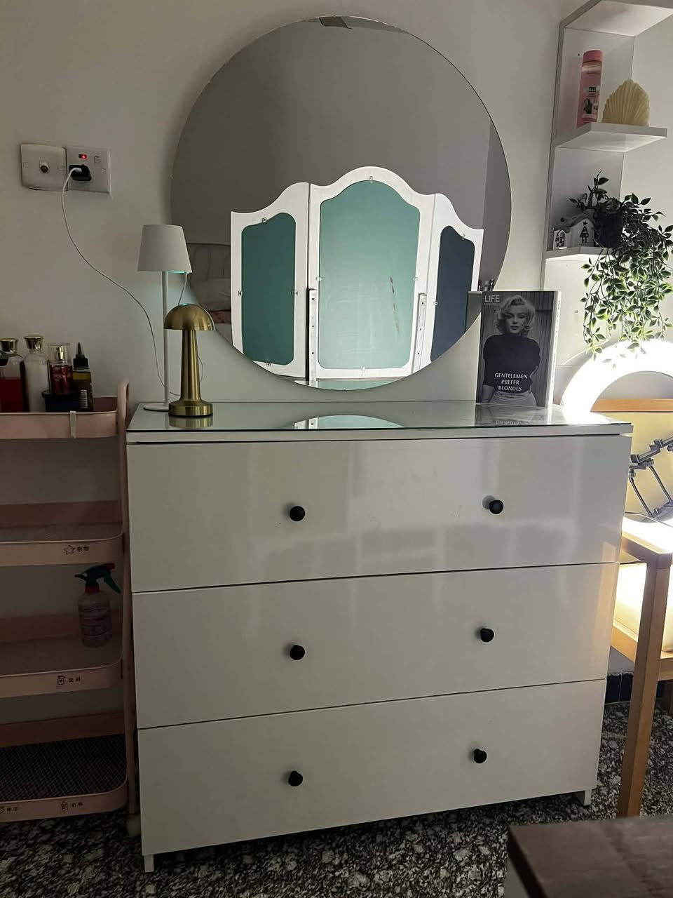 غرفه كامله للبيع السعر ٢٥٠ الف مكان الغزاليه


**إذا كنت صاحب هذا الإعلان وتريد حذفه لأي سبب، رجاءا أرسل رسالة إلى الدعم الفني**