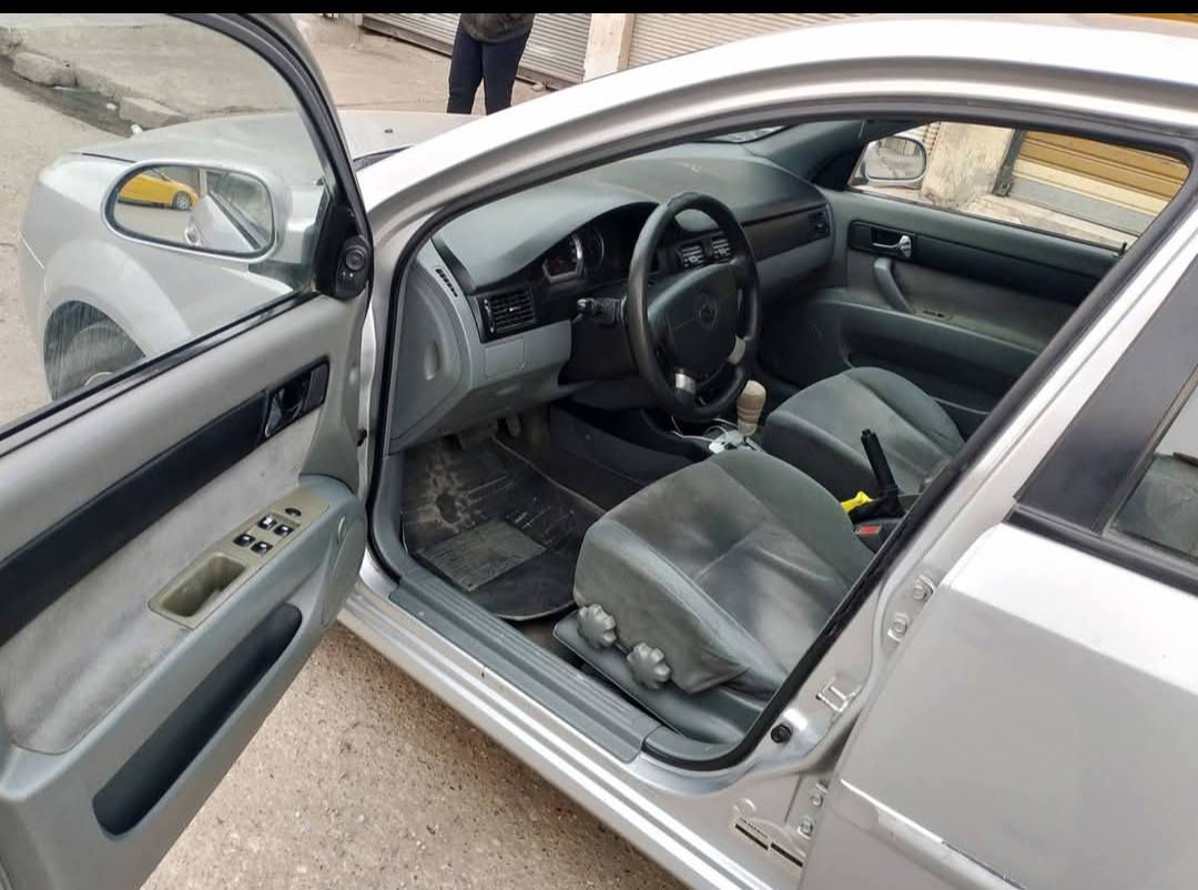 موديل 2009👋
رقم دهوك 👋
كاربون بانزين ⛽ شرط التحويل 🚦
محرك وكير شرط 👋 
طخم تاير طخم امامي خلفي جديد 👋 
تبريد ثلج 🥶 مكيف الهواء 
📢 ظررها بوند وجاملغ صبغ وبدون دواخل شرط 👋 
🛑#السعر 78وبيها مجال


**إذا كنت صاحب هذا الإعلان وتريد حذفه لأي سبب، رجاءا أرسل رسالة إلى الدعم الفني**