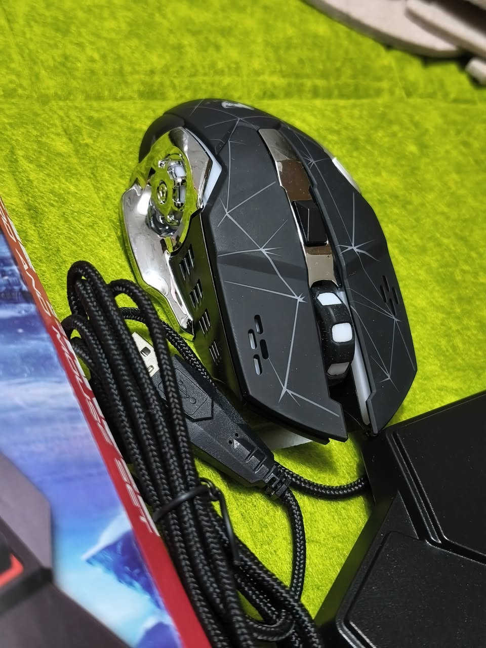 جديد غير مستعمل طلعلي بل امزون  ، انطي سعرك واعلى سعر ابيع ، يتوفر توصيل لكل العراق


**إذا كنت صاحب هذا الإعلان وتريد حذفه لأي سبب، رجاءا أرسل رسالة إلى الدعم الفني**