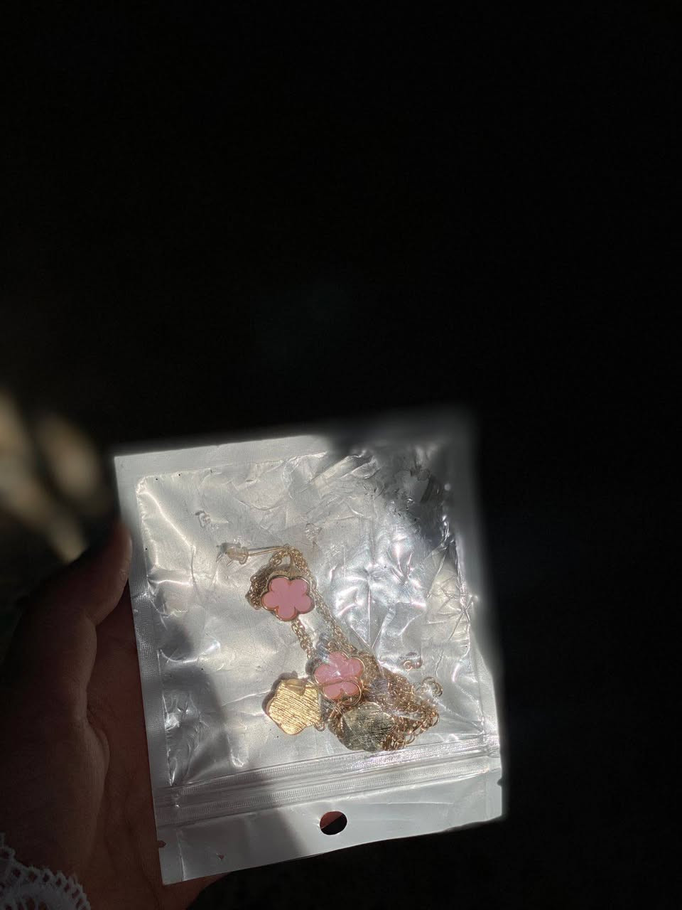 اكسسوارات شي أن باركود طلاء ثابت ميروح لونهم ونازكات 😍 واسعار حلوه اسعار خاص يوجد توصيل


**إذا كنت صاحب هذا الإعلان وتريد حذفه لأي سبب، رجاءا أرسل رسالة إلى الدعم الفني**