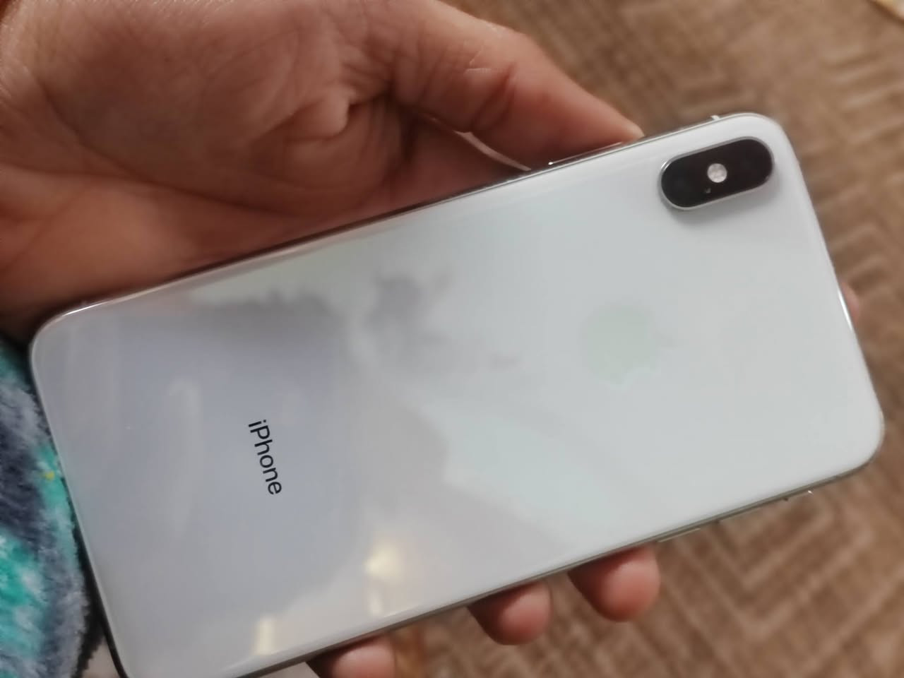 جهاز إكس ماكس نظيف ما مفتوح الجهاز شرق اوسط الذاكرة 512 السعر 275وبي مجال عنواني كربلاء رقمي ***********
