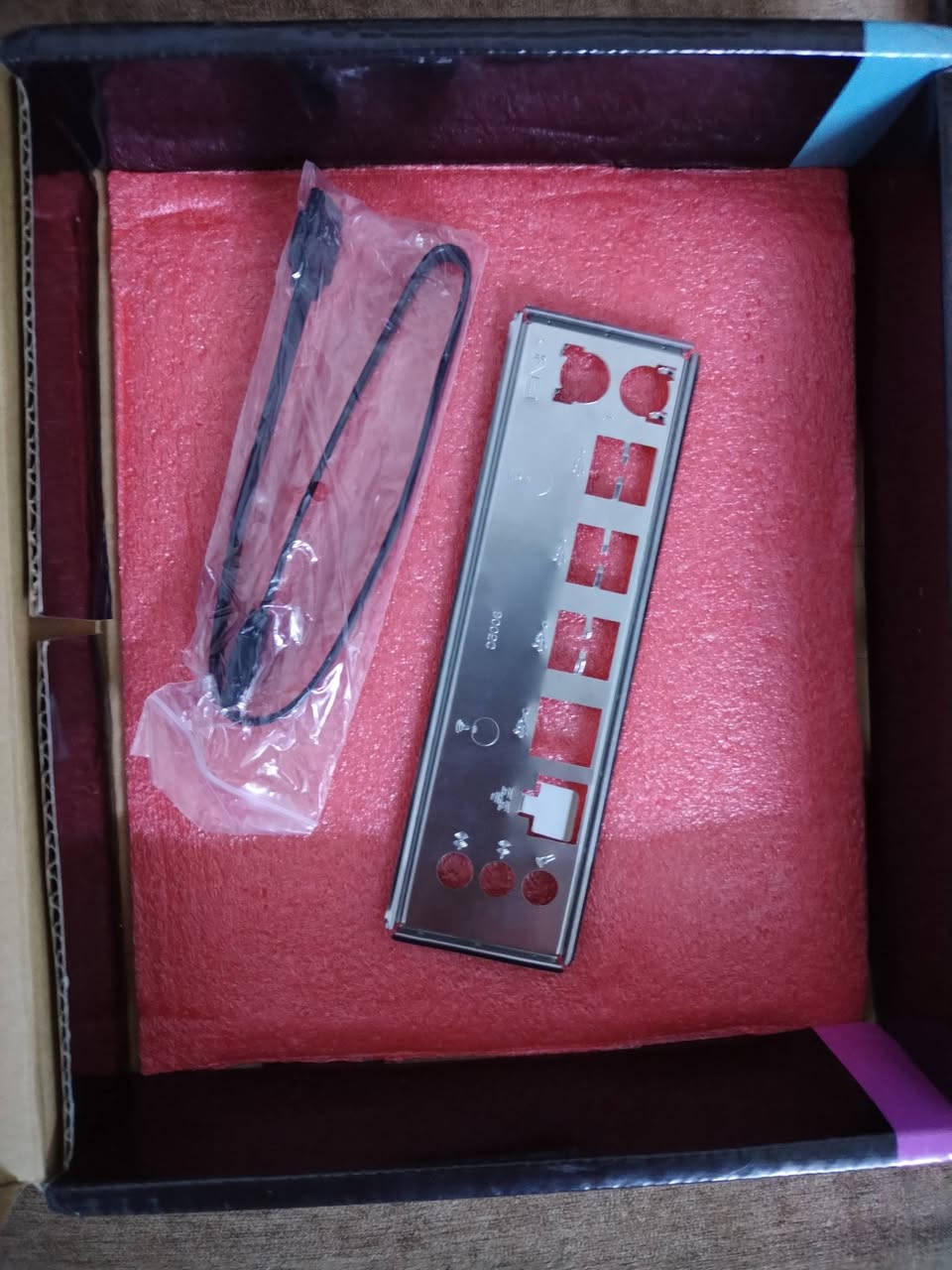 بورد جديدة للبيع من M-ATX سعرها 25 وعندي توصيل الكل المحافظات السوكيت مالتها 2011-3


**إذا كنت صاحب هذا الإعلان وتريد حذفه لأي سبب، رجاءا أرسل رسالة إلى الدعم الفني**