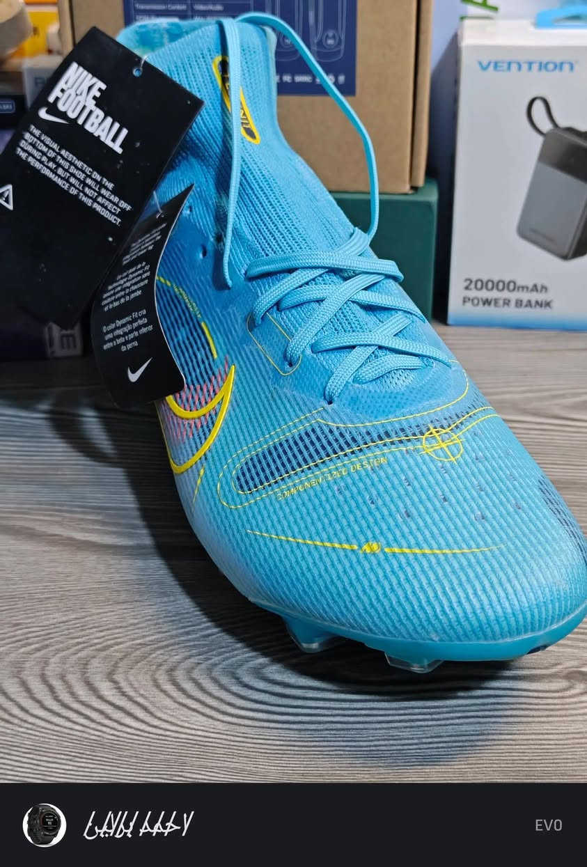 أصلي  غير مستخدم قياس 44 صنع في البوسنة
Nike Mercurial Superfly 8 Elite


**إذا كنت صاحب هذا الإعلان وتريد حذفه لأي سبب، رجاءا أرسل رسالة إلى الدعم الفني**