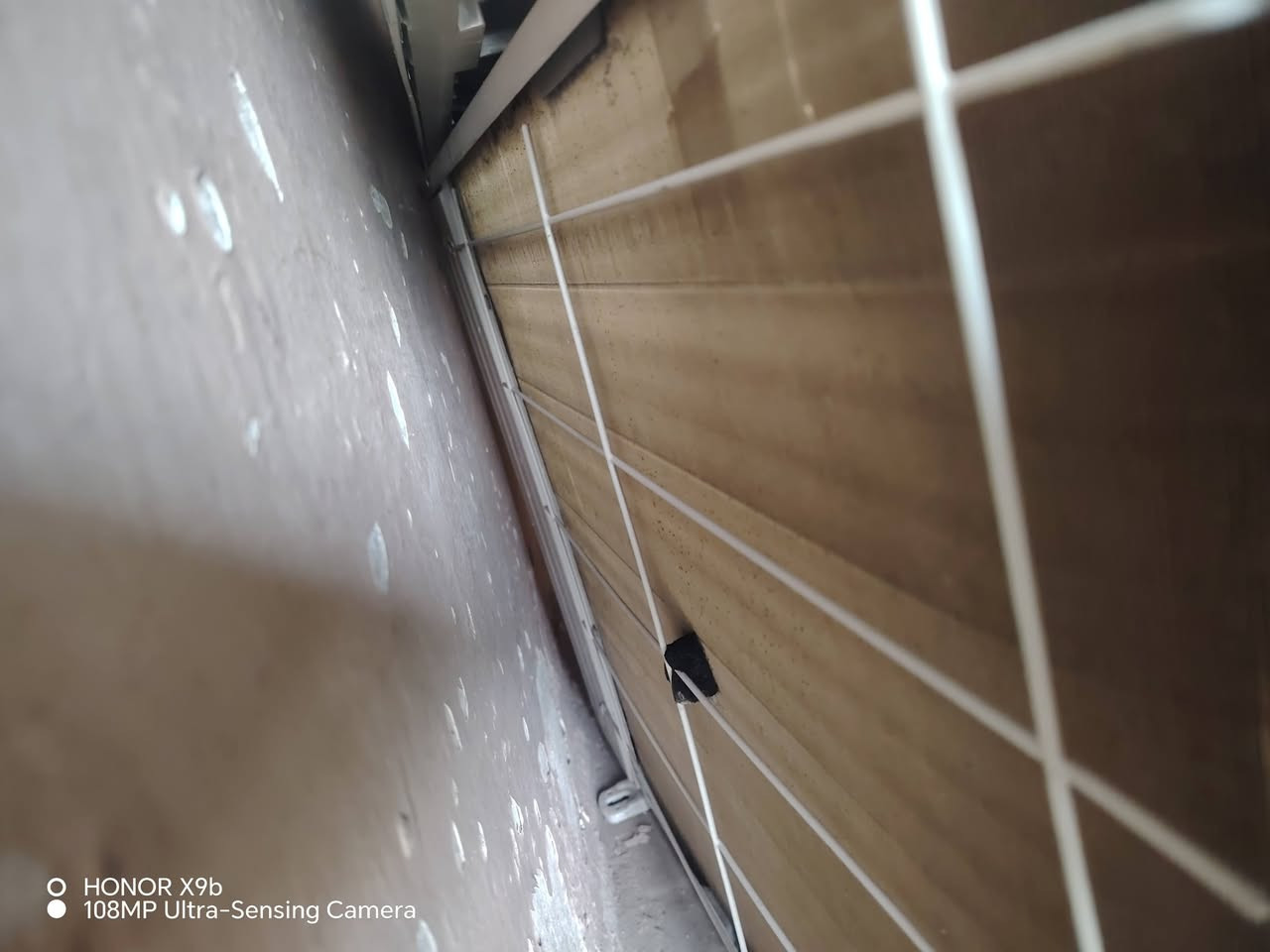 سلام عليكم سبلت طن واحد انفيرتر جديد رقم*********** وتساب
