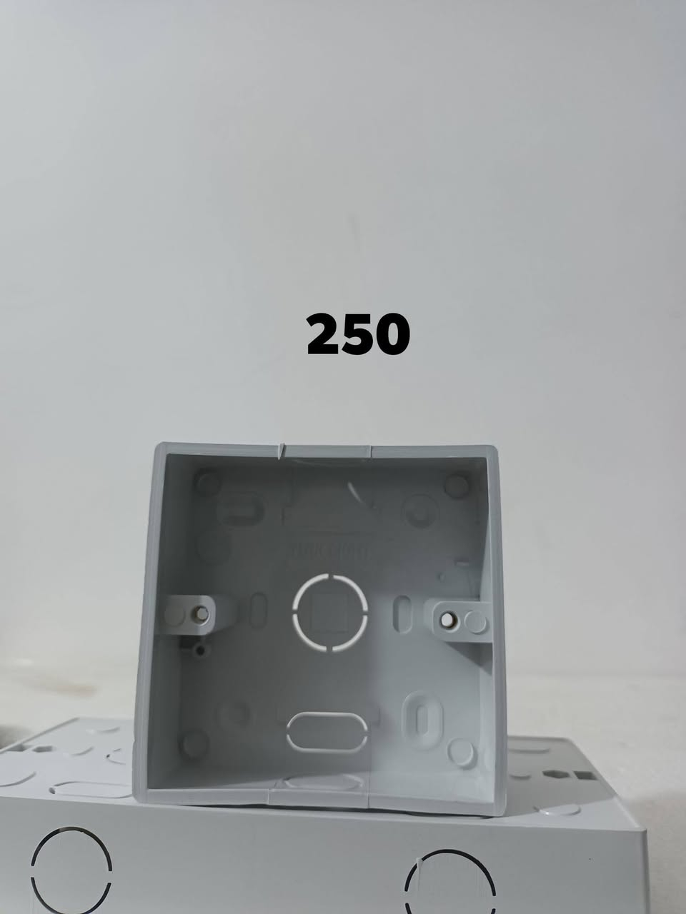 سوق الشيوخ حي العسكري شارع المحوله
***********
