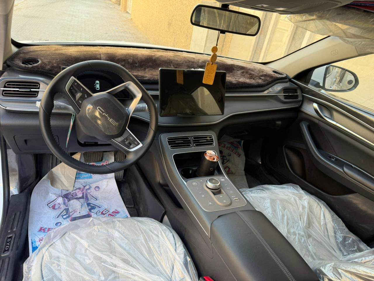 السلام عليكم 
بي واي دي دستروير موديل ٢٠٢٥ نظيفة جداً ماشية ١٥ الف 
التواصل *********** بغداد, العراق
