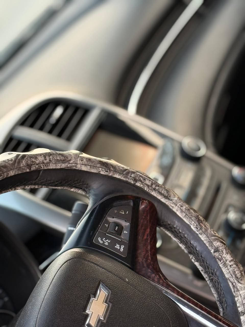 ماليبو 2013  مواصفات كاملة ما عدى فتحة القمارة
***********
