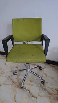 للبيع • كراسي • خاص