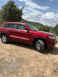 جيب لاريدو 11 امريكي كلين بدون حادث بدون ايرباك بيها بارد وصبغ نص باب ...