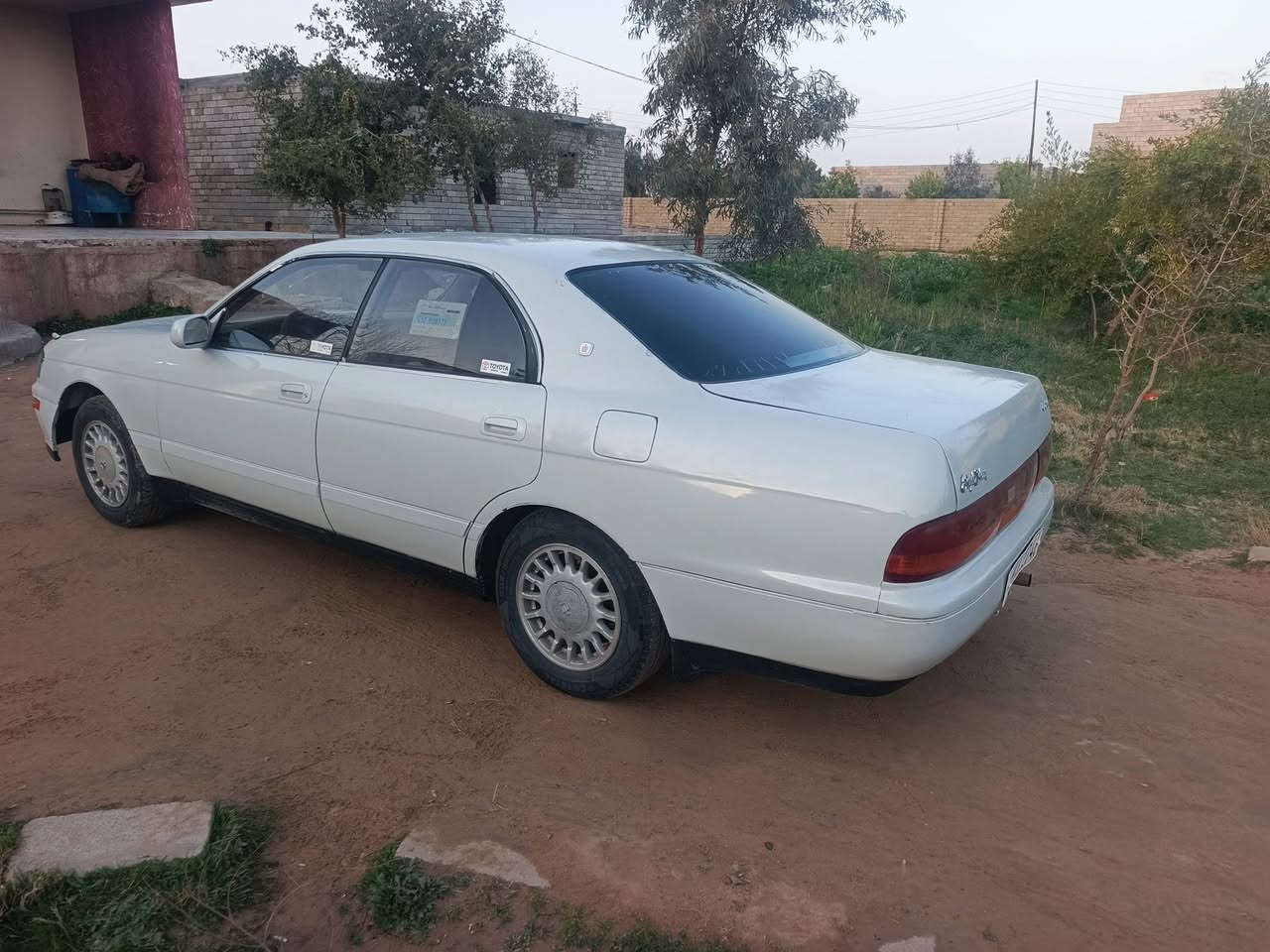 سلام عليكم بطه رقم دولي شرط الوكاله وتحويل كير ومحرك شرط تخم تاير جديد صدر جديد  تبريد ثلج جاهزه سعر 38 سياره بيهه كص جنطه ولباقي كفاله عامه مكان سياره بيجي رقم هاتف ***********
