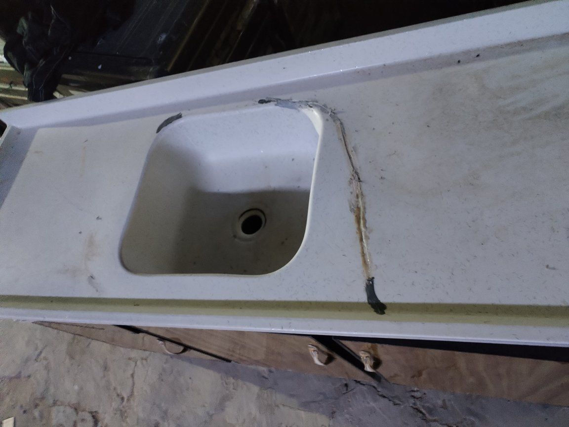 السلام عليكم كاونتر قطعتين بدون سنك حطاطة سعودي مترين ونص السعر ٢٤٠ وبي مجال قليل 
كاونترقطعتين حطاطة سعودي مترين نظيف السعر ٢٠٠ وبي مجال قليل
سنك مرمر بي فطر بس مايعبر مي السعر ٥٥ وبي مجال قليل
للاستفسار خاص اوالاتصال على الارقام التالية *********** هذا الرقم بي واتساب
*********** فلوجة قرية المختار
