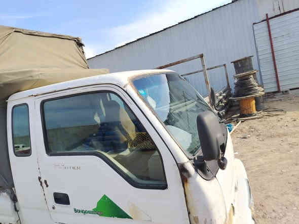 كيه حمل قمارة وربع موديل 1997
بلادي نضيفه جاهزة
العنوان بغداد
السعر 58 ورقه
***********
