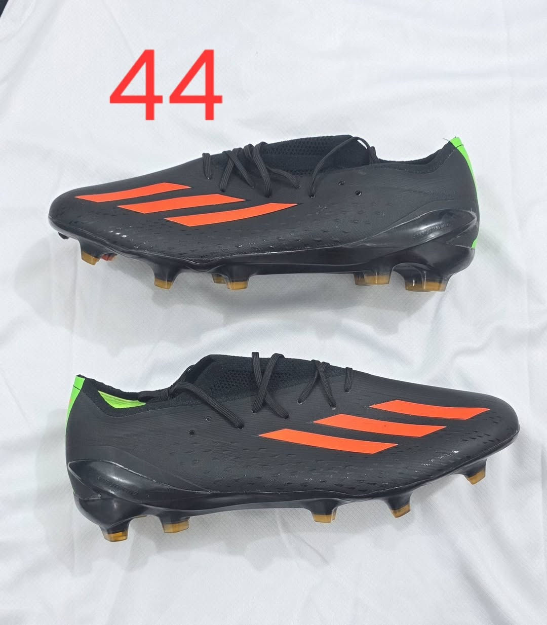 السلام عليكم
احذيه استد ومحبب نايك فيتنامي اصلي 

جميع الالوان والقياسات 

يوجد خدمه توصيل لجميع المحافظات

***********
