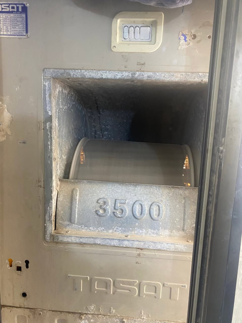 مبردات للبيع حجم3500 عدد2الرقم ***********
