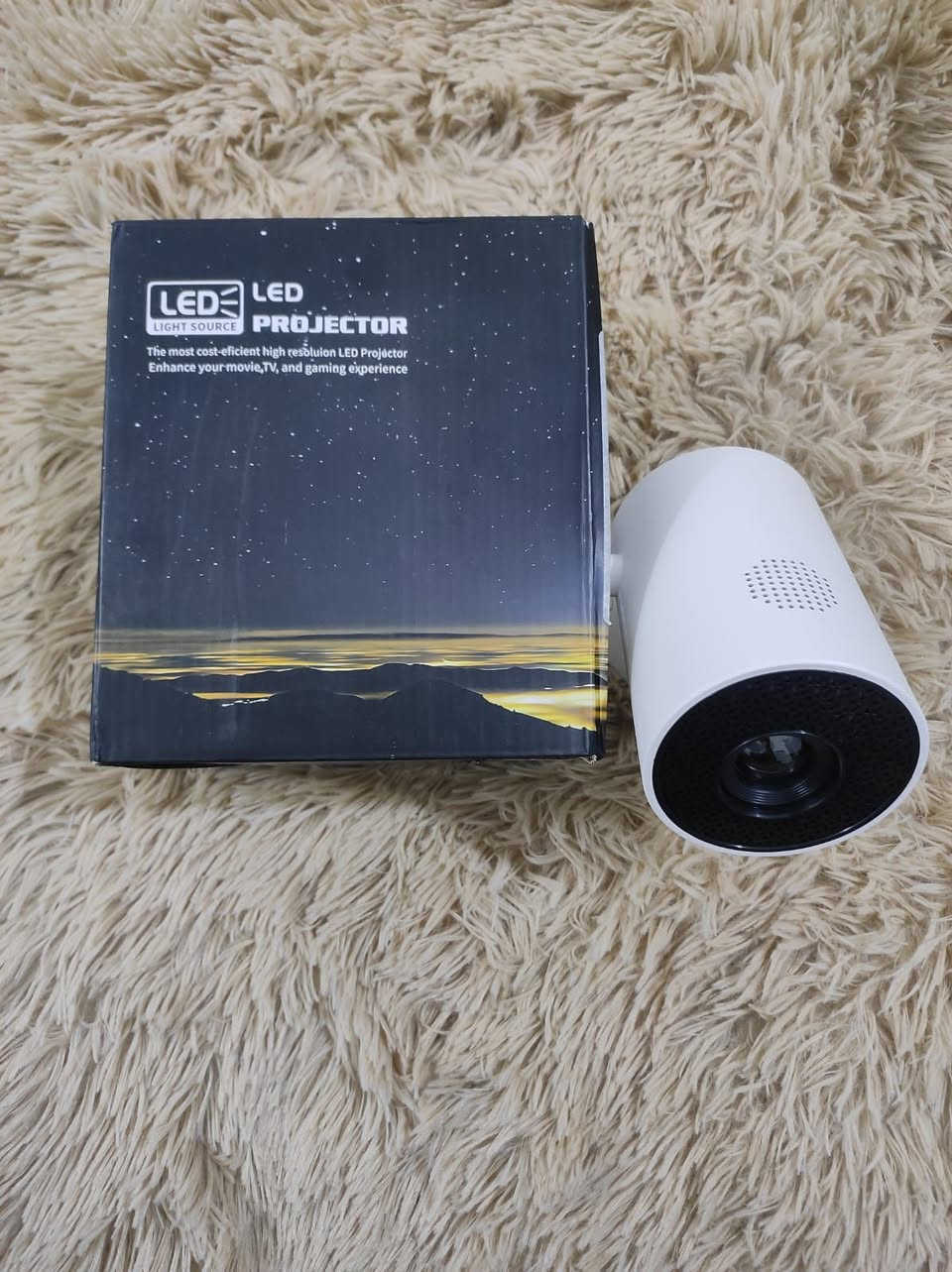 سلام عليكم
##بروجكتر عارض سينمائي يتم عرض فيه جميع مباريات كرة القدم والافلام بديل تلفزيون بحجم كبير يكون ربط على الموبايل كمية محدودة موجود قطعة 25 الف وقطعة 30الف 
⭕تنويه...كل ما كانت الغرفه ظلمة تكون واضحة اكثر
رقم ***********#
