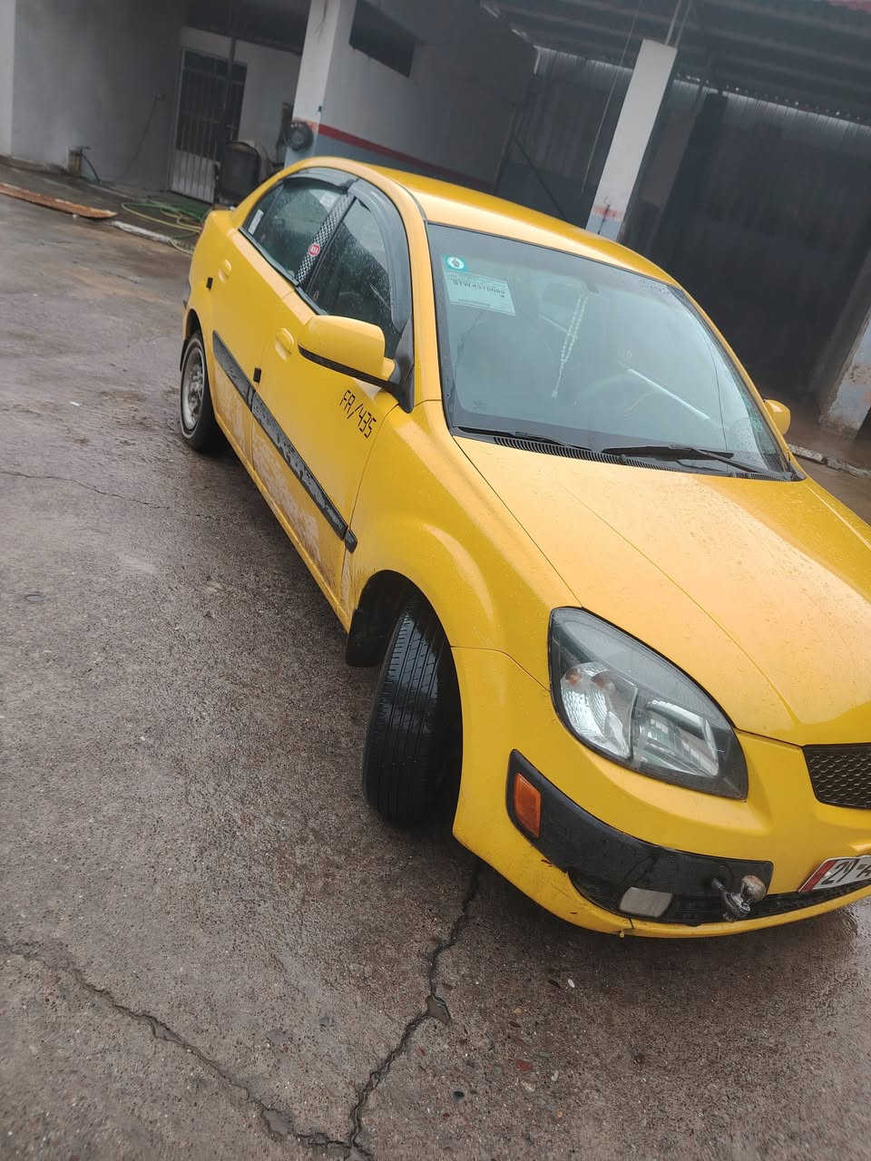 كيا ريو كير مكينه شرط موديل 2009 وارد امريكي مكينه 16مرغوب  ترايك بغداد وترجع  سياره مشروع وطني تحويل بل موصل اني شرعي هيئه غرامات صفر رقم واصط ليتات  زينون  السعر 83 وبيها مجال ليطيبين ***********///***********
