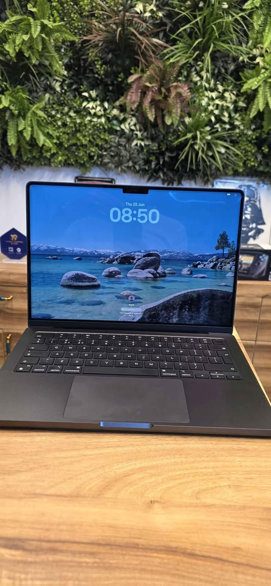 عربي- کوردی

💻 ماكبوك برو M4 Pro أحدث إصدار (نهاية 2024) بحالة الوكالة!
المواصفات:
🧠 المعالج: M4 Pro Chip الخارق
💾 الذاكرة (RAM): 24GB DDR5
💽 التخزين: 512GB NVMe SSD
🖥️ الشاشة: 14 إنش Liquid Retina
🎨 اللون: الأسود الملكي (Space Black)
🔋 البطارية: نسبة الصحة 100% / عدد الدورات 40

کوردی
💻 ماکبوک پرۆ M4 Pro نوێترین مۆدێل (کۆتایی ٢٠٢٤) بە شەرت و زۆر خاوێن!
🧠 پڕۆسێسەر: M4 Pro Chip دڕندەکەی ئەپڵ
💾 ڕام: 24GB DDR5
💽 هاردیەک: 512GB NVMe SSD
🖥️ شاشە: 14 ئینج Liquid Retina
🎨 ڕەنگ: ڕەشی مەلەکی (Space Black)
🔋 باتری: ڕێژەی تەندروستی ١٠٠٪ / ٤٠ جار بارگاوی کراوە أربيل, العراق


**إذا كنت صاحب هذا الإعلان وتريد حذفه لأي سبب، رجاءا أرسل رسالة إلى الدعم الفني**