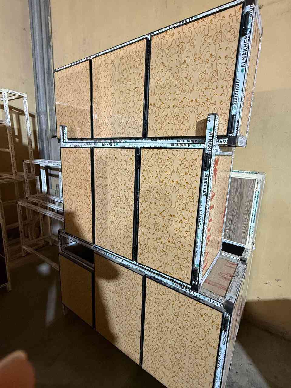 قياسات مترين 
متوفر متر ونص 
شغل تسكام دواخل بليت 🖐ليس سوكي


**إذا كنت صاحب هذا الإعلان وتريد حذفه لأي سبب، رجاءا أرسل رسالة إلى الدعم الفني**