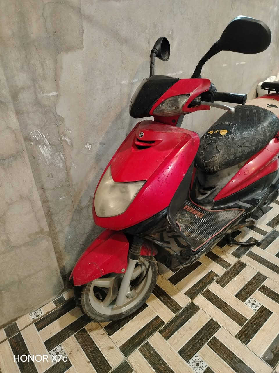 دراجه سكنس نثيه 140 كابريتر
دراجه طافيه بين قوسين أبيع كوم حديد سعره 250
مكانه بلدروز قريب على الكراج


**إذا كنت صاحب هذا الإعلان وتريد حذفه لأي سبب، رجاءا أرسل رسالة إلى الدعم الفني**