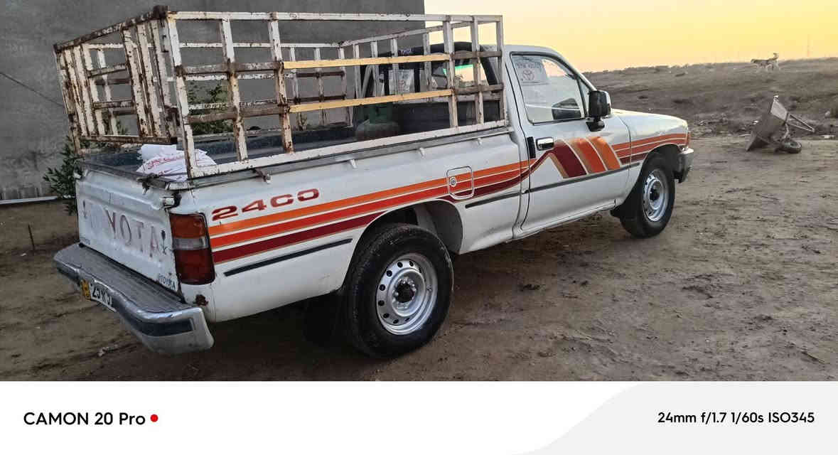 السلام وعليكم للبيع بيكم موديل 1993رقم كركوك انكليزي سنويه لل2030شرط التحويل هزه جديده شرط كير ومحرك وكسل وشاصي  كلا مكفول  اكروسيده مرشوشه حزام للجماليه اثر جراد مكان السياره ديالى العظيم الهاتف ***********//***********
