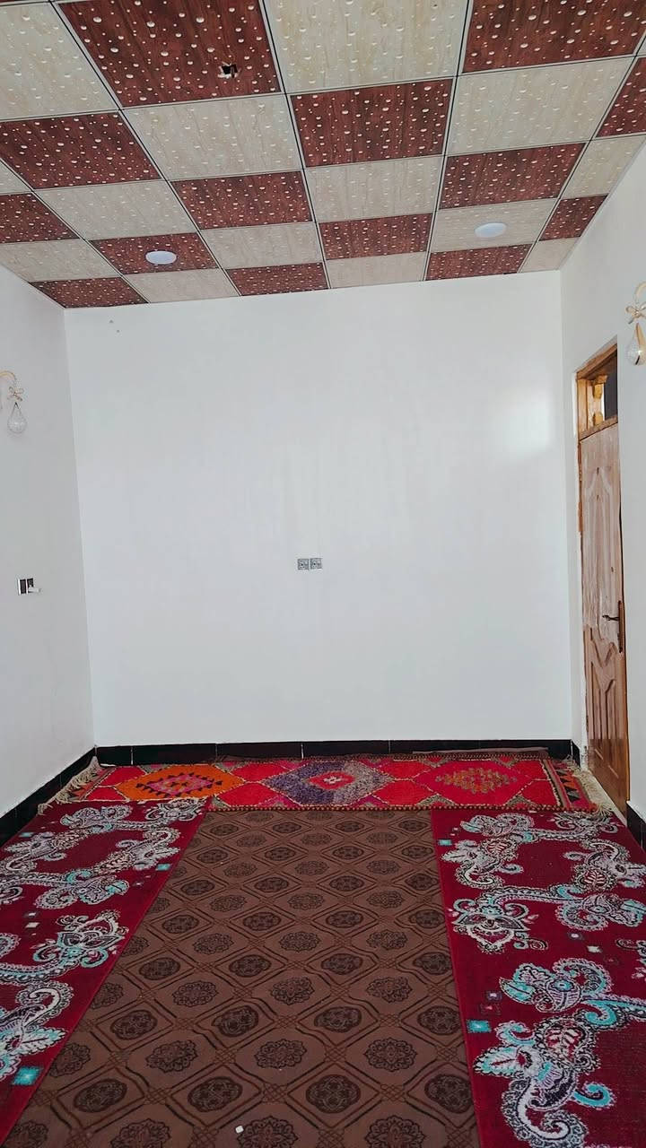 #بسعر #مناسب #جدااا،،،،السعر 30 مليون وبيه مجال 
2_المساحه 100 متر ( غرفه  نوم وصاله ومطبخ واستقبال وتخاريج داخليه وخارجيه بيت جديد  )🏤
3_طابو زراعي سند 25 مع قرار محكمه ثاني يوم 🖋️🖋️
4_العنوان مقابيل  جسر الشهداء ع شارع المطار 🏢🏢
5 _خدمات كامله ماء _كهرباء_تبليط _اناره ليليه _انترنت 
6_بيت كامل مفتاح 🔑🔑
7_ البيت  ومرقم من قبل البلديه 🚓🚓 
9_للاستفسار اكثر اتصال او مراسله واتس اب 
               (***********
