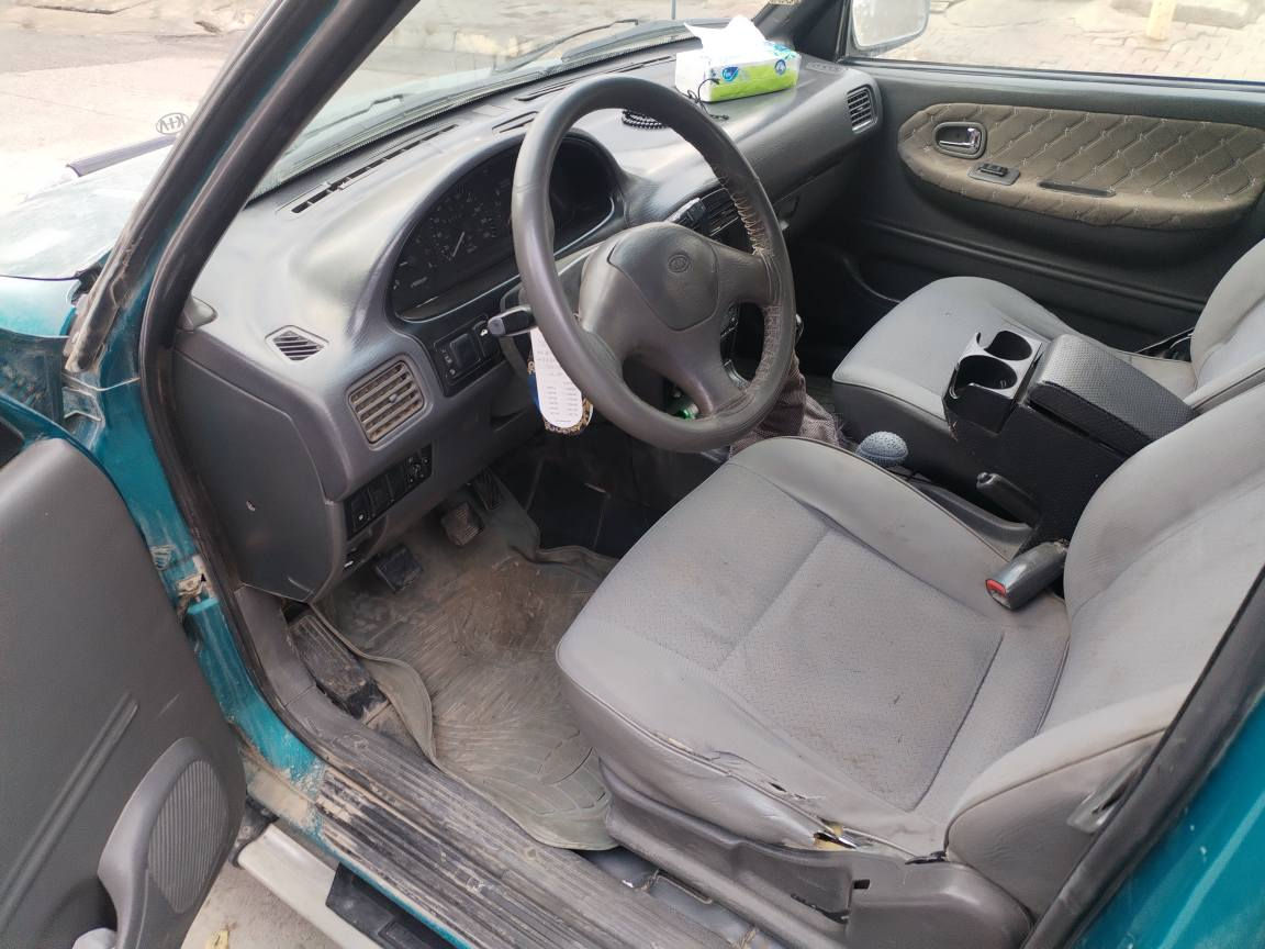 كيا سبورتج موديل 1996 صدر جديد طخم تاير جديد محرك مسكر كير محرك لوك دبل اكسل شغال كهربائيات كلها شغالة طخم قوايش وراديتر مروحة كهربائية كلها جديدة سيارة جاهزة ومتعوب عليها دواخل كلش نظيفة بيها بطاقة بنزين للبيع او مراوس السعر 48 ومجال 
*********** / *********** كركوك, العراق
