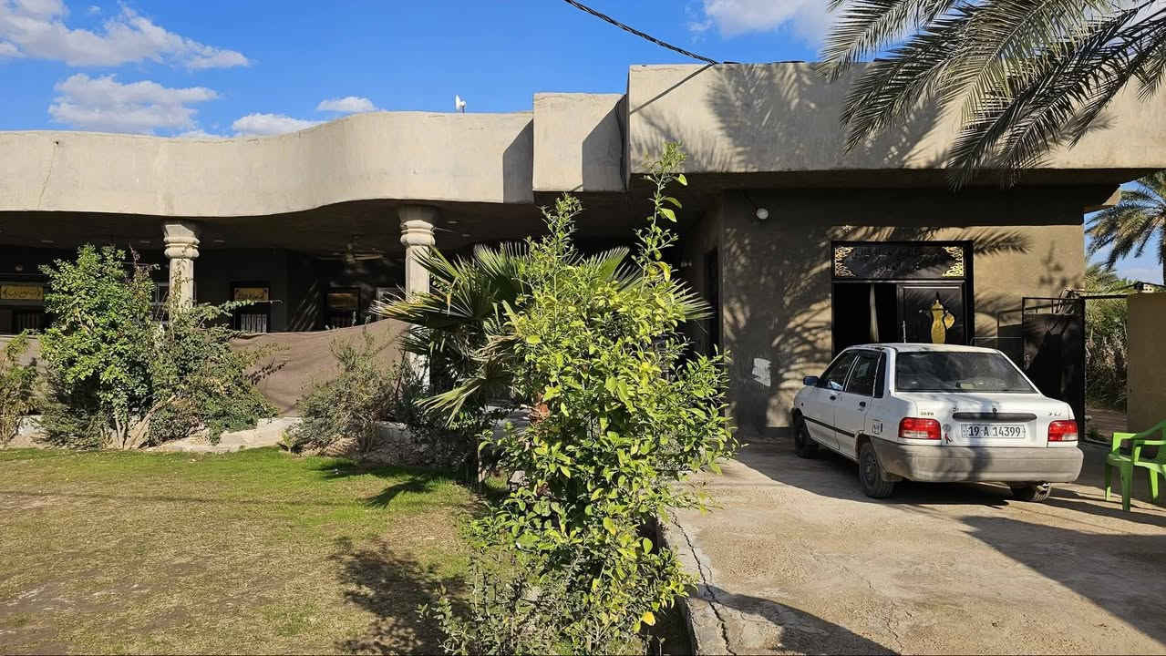 أجمل مزرعة في كربلاء 💯
✅ثلاث ️دوانم للبيع واجهه 33 م
مع 2 بيوت مساحة كل بيت 
200 م بناء طابوق جمهوري 

✅متوفرة كافة الخدمات 
تبليط، ماء، كهرباء، مدارس 
طابو سند 25 تحويل بالطابو

✅️الموقع كربلاء - شارع الإبراهيمية 
طريق الشهداء ( منطقة عناز )
تبعد من مركز مدينة كربلاء 15 كيلو 

💰السعر الكلي للأرض// 700 مليون 

📞 أتصل الآن ‪‏‪‏‪***********‬‏ عقاري كربلاء
