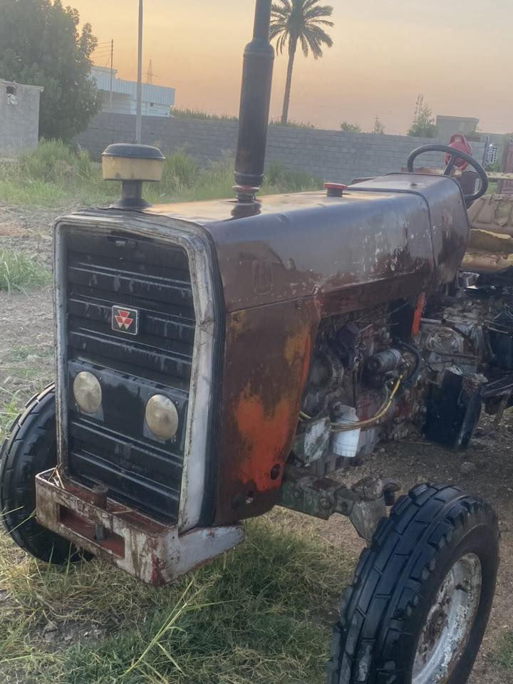 السلام عليكم.
فوركسن انكليزي   البيع
موديل 1981
مكينه جاهزه الشغل شرط من محرك او كير وجهاز رفع 
مكينه جاهزه من كلشي 
سعر. 9 ملايين 
مكان الخالديه ألجزيره 
رقم الموبايل ***********
@إشارة
