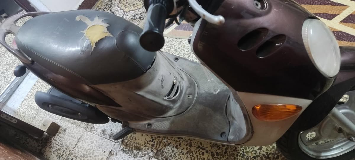 دراجي فله دراجي ختم واحد بلاديه نضيفه مدينت الصدر الورفلي سعر 800وبيه مجال ***********
