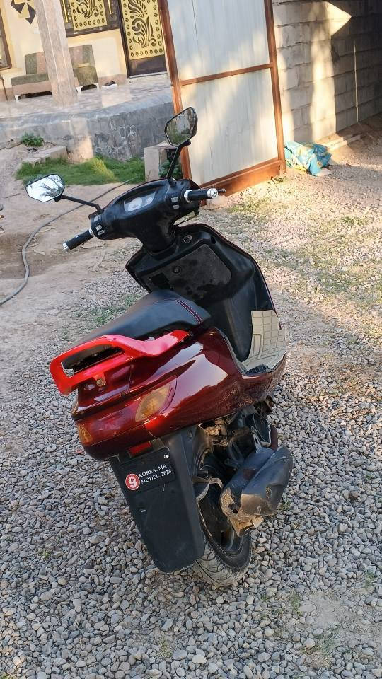 سلام عليكم دراجه فورتي ياباني للبيع محرك بعد عل سحك كهربائيات كله شغالة دراجه شرط كله جديد سعر 350 بيه مجال شراي مكاني ديالى دلي عباس رقم الهاتف ***********
