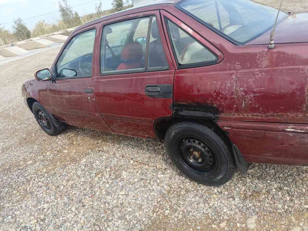 دايو موديل 95 سياره بلاديه كامله مكمله كلها شغاله مكينه جير صدر تايرات كفاله عامهه بدون صبغ وبدون ضربه سعر السياره 18 ورقه مكان السياره ديالى الخالص الشراي يتصل بشرط التحويل الشراء يتصل ***********
