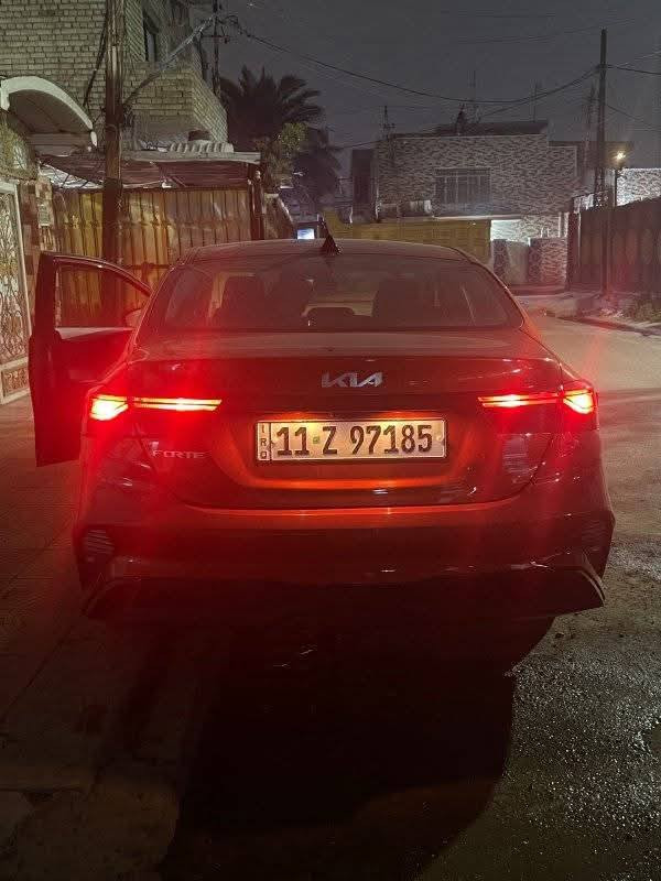 السلام عليكم
فورتي 23 امريكي رقم بغداد رقم وسنوية جدد 

لون مشمشي 

ماشيه 25 

السعر١٣٣$ قابل للتفاوض
المواصفات 
فول تحكم ستيرن
شاشه 
رادار 
حساسات
مود درايف 
مانع انزلاق
نقطه عمياء
توقف ذاتي 
مكاني بغداد البلديات 
***********
