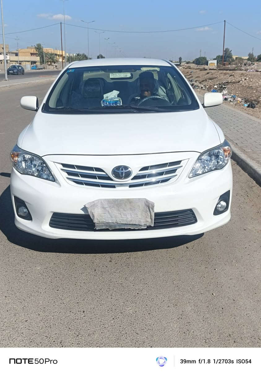 سلام عليكم
كورلا 2011 مكفوله من الضربه ولصبغ ولتبديل شرط السونار 
بيها بارد شبر ب باب مال سايق السيارة نضيفه بمعنى الكلمه 
5ويل كب السونار اليعجبك مكان السيارة بغداد السعر 160 
وبي مجال حك الجيه الهاتف /‏‪***********‬‏
