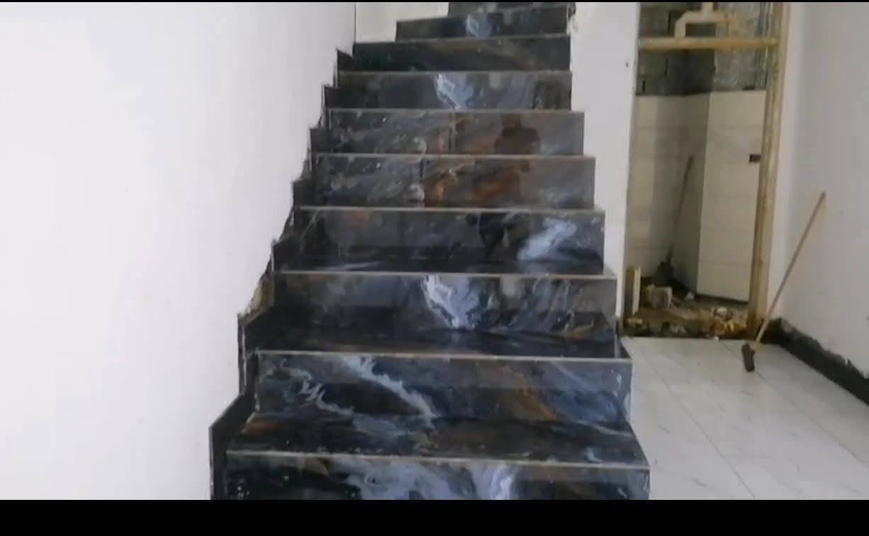 السلام عليكم اصطه سيراميك متفرغ الان  ***********
