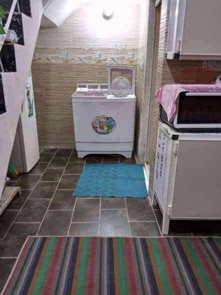 السلا عليكم 
دار للبيع زراعي المساحه 100 متر واجه 5 نزال 20 في الزعفرانيه دور الصحه 
يحتوي على ستقبال + غرفه نوم + صاله + مطبخ معزول +صغير + بيتونه + طرمه خارجيه وصحيات كذالك بيه صحيات داخليه 
البيت بناء 2020 
كامل من ڪُݪشي كاشي وسيراميك درجه اولى 
سعر البيت 65 وبيه مجال للشراي 
تواصل واتساب وخط ***********
