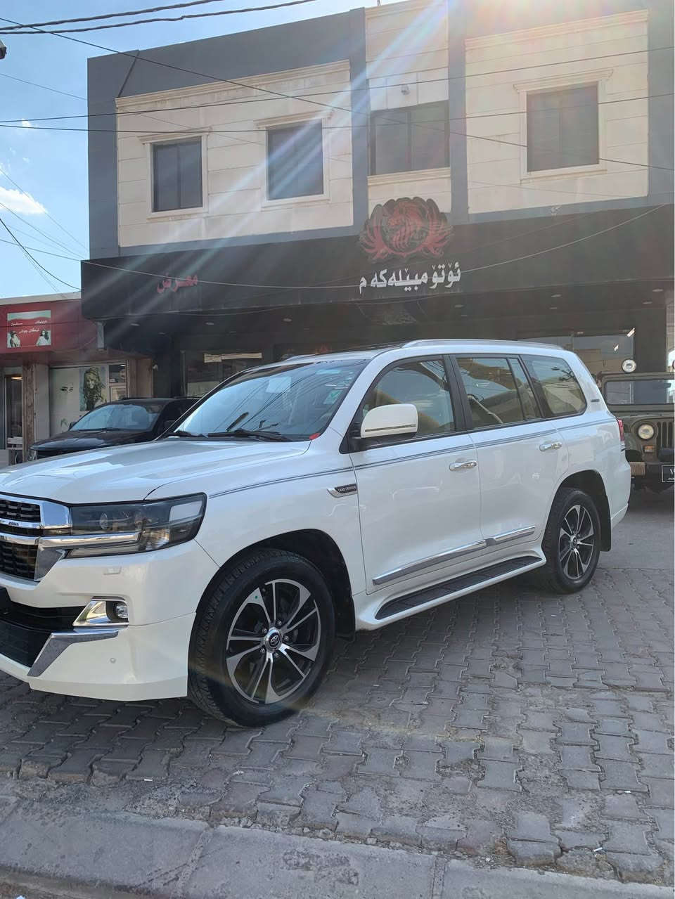 ▪️Toyota Land cruiser▪️
 ▪️Model  2021 
 ▪️Gxr , slayt 
▪️بێ سبوغ ، بێ تعدیل 
▪️مەکینە / V6 کپس 
▪️ڕەقەم و سەنەوی نوێ 
▪️ڕۆیشتن / ٩٢ هەزار کم

▪️*********** ▪️ 

نرخ / ٥١٧ $ أربيل, العراق
