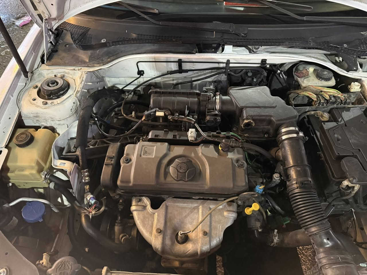 للبيع فقط  موديل 2001 بسمي تحول مباشر مكان تكريت موبايل ***********سعر 50
